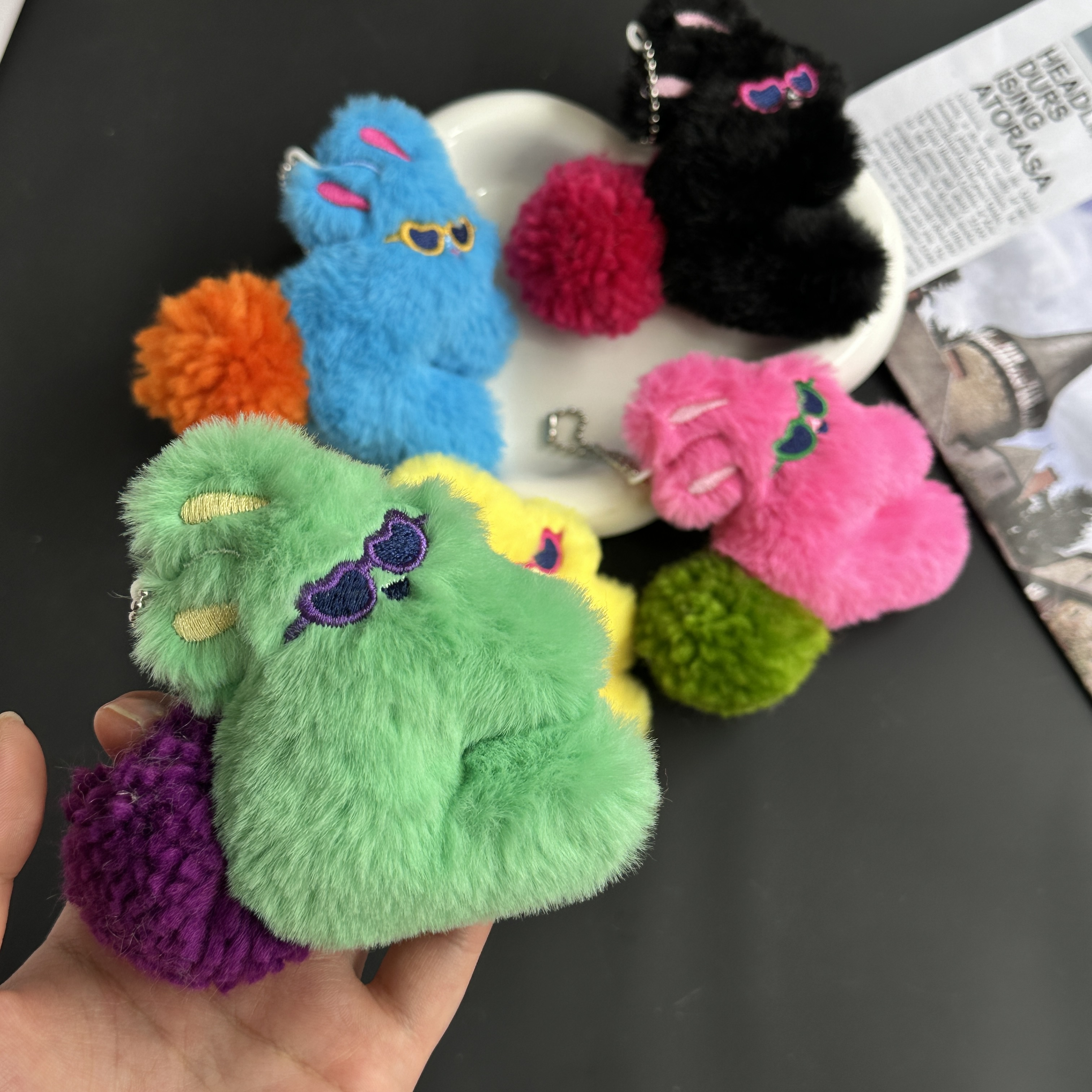 可爱毛绒墨镜兔兔miu系包挂挂件高颜值ins风钥匙扣挂饰配饰配件详情12