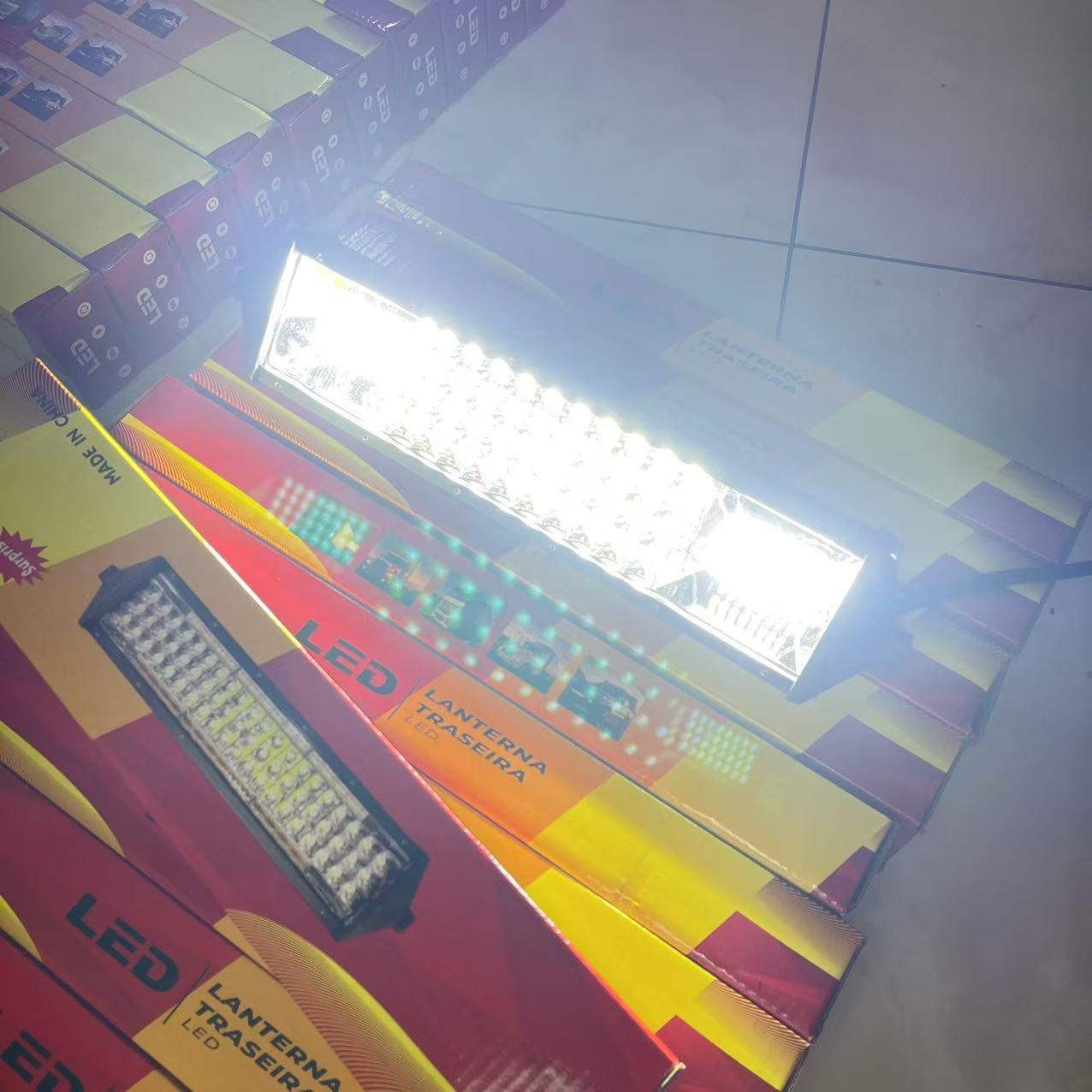 Automobile LED work lights, long strip lights, four-row small single-row off-road vehicle spotlights, front bumper lights, foreign trade type high spotlights Application Scenario