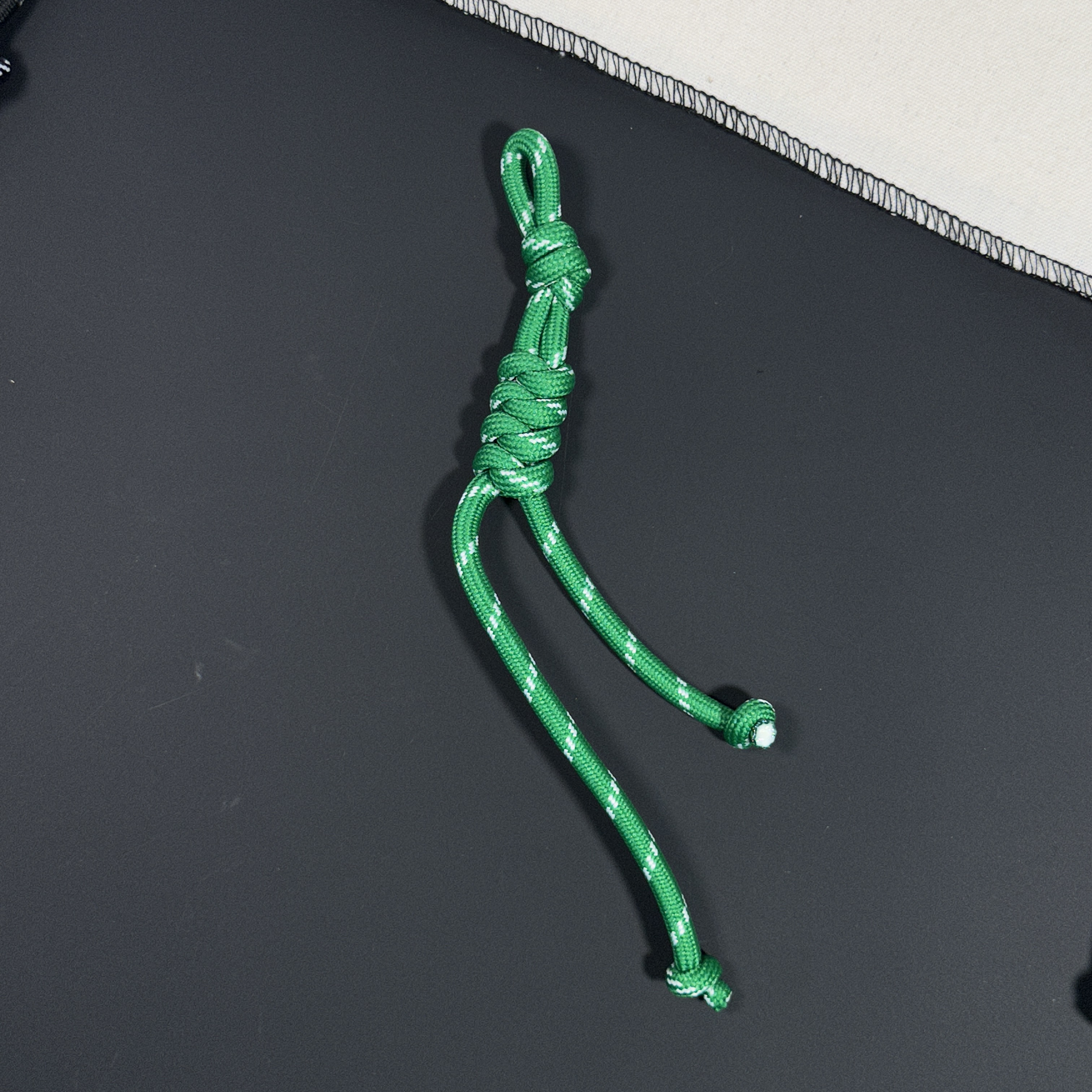 爆款手机挂绳diy手绳编织包包配饰miumiu风钥匙扣装饰挂件挂饰详情23