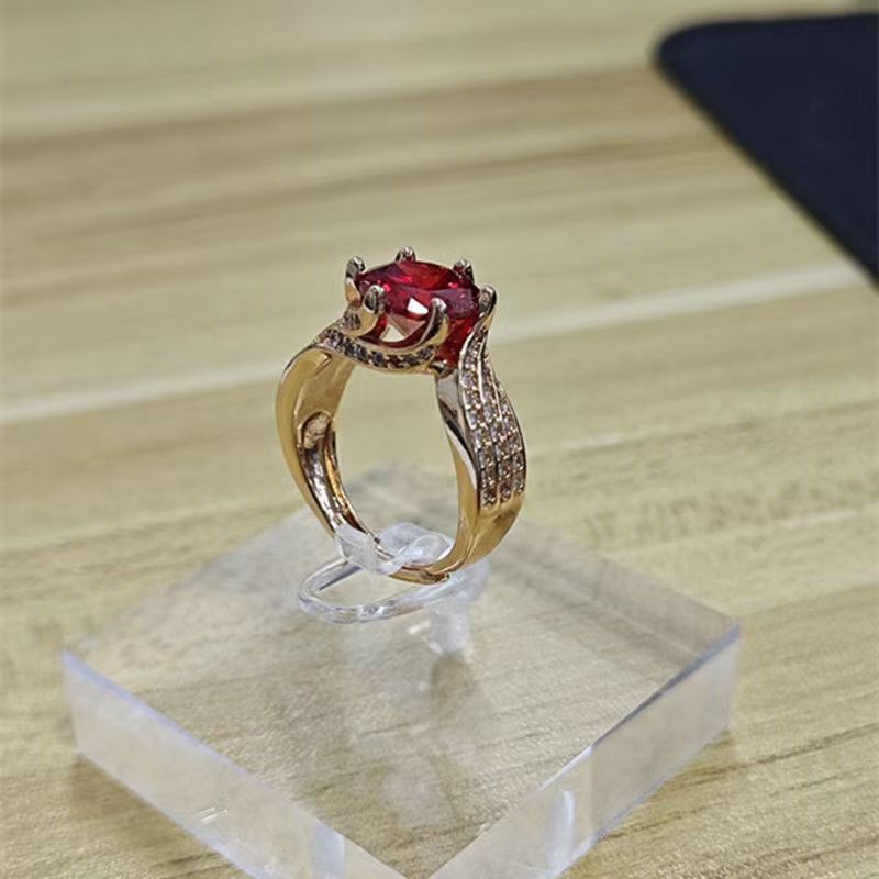 Hot-selling Rose Three Worlds Love Princess Pigeon Egg 5-carat and 3-carat high-end Moissanite luxury ins women's ring jewelry Application Scenario