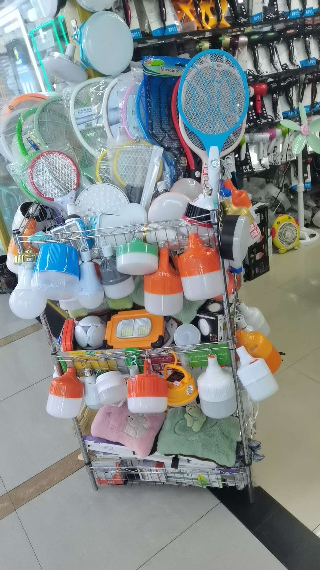 充电球泡，电蚊拍，电暖宝，应急灯电工产品