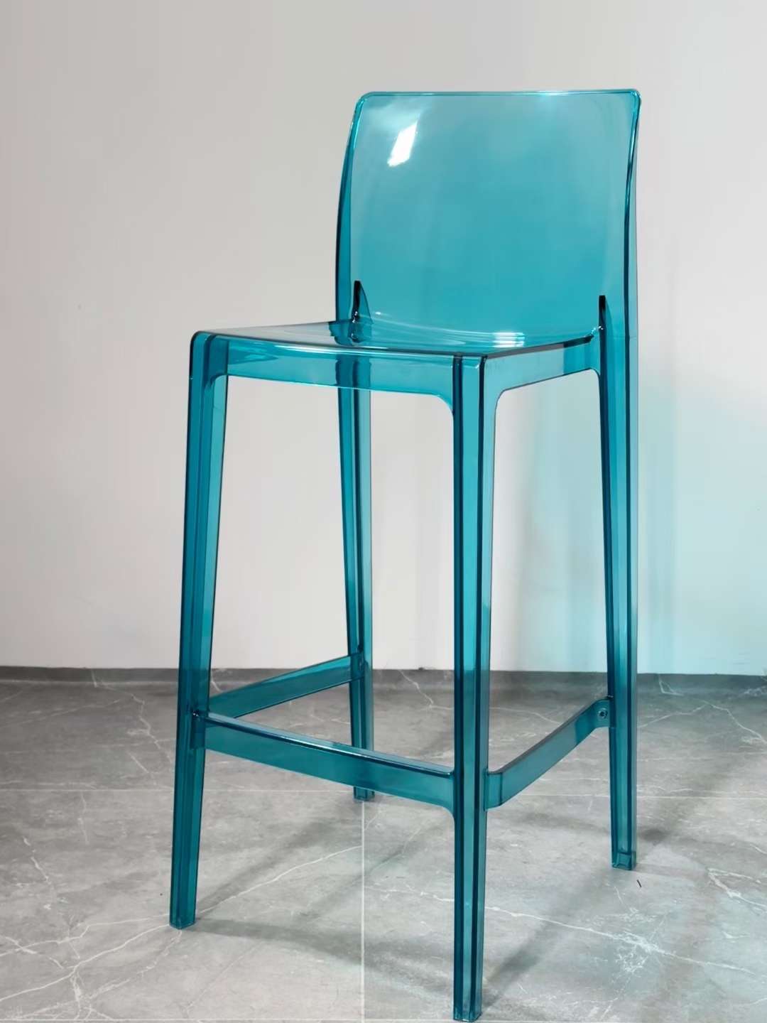 Plastic stool Item Picture