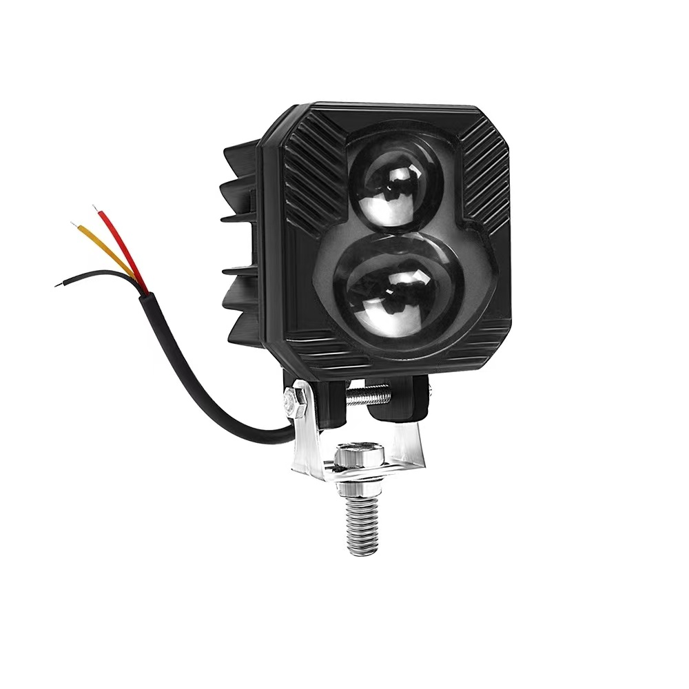 Automobile LED spotlights, off-road vehicle spotlights, high-power headlights, high beams, bumper lights, yellow light for both eyes Application Scenario