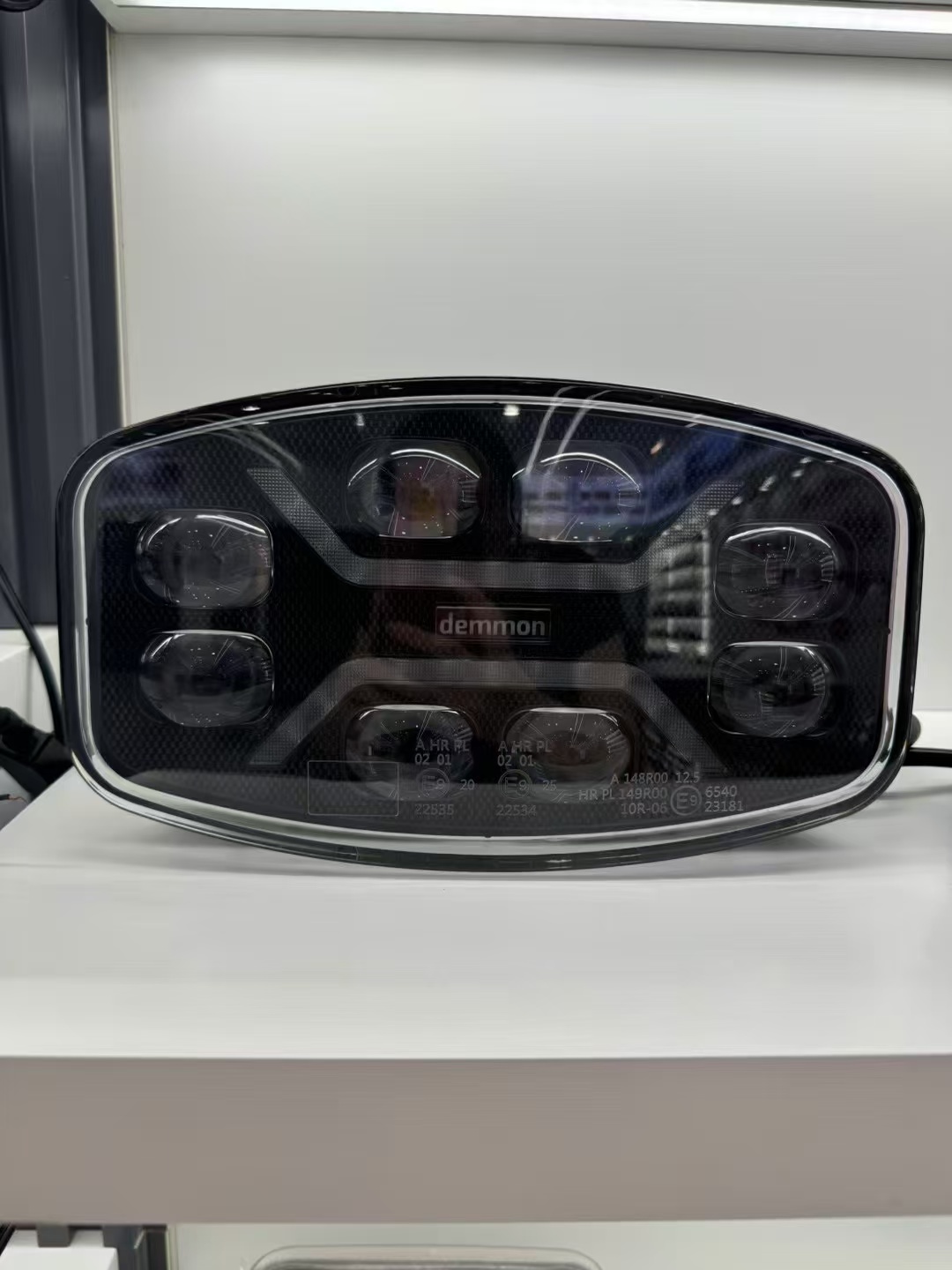 High-quality truck LED lights are suitable for Volvo/Scania spotlights, searchlights and LED fog lights details Picture