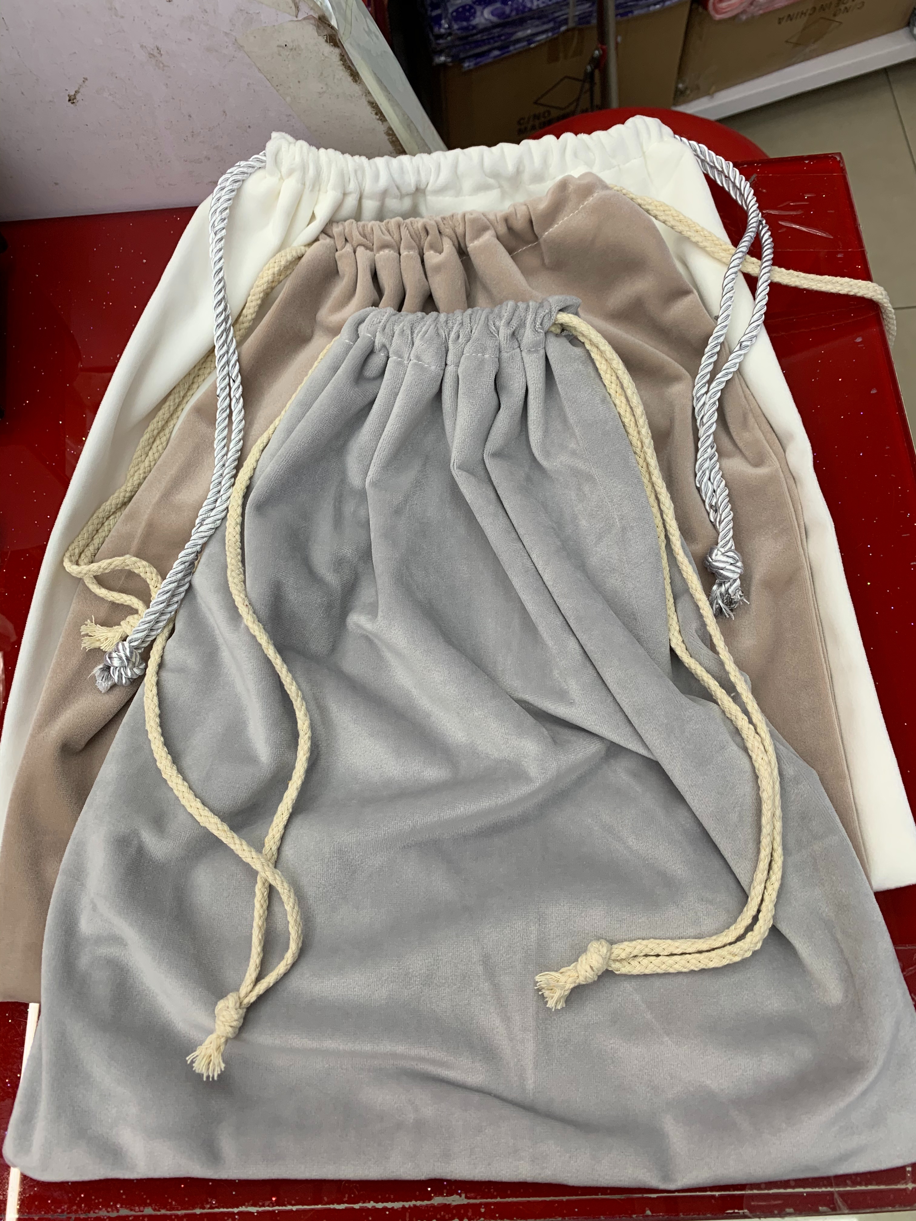 Velvet bags, shoe bags, flannel bags, packaging bags, drawstring bags details Picture