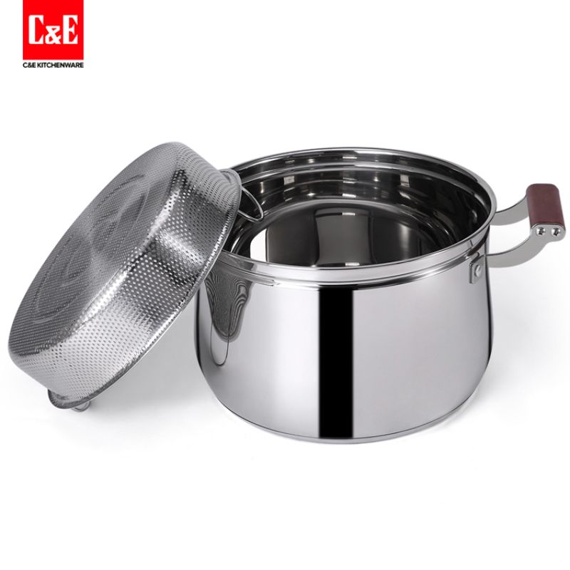 C&E Creative's 304 stainless steel steamer, soup pot, multi-functional steaming and cooking rice pot with steaming rack for draining water, suitable for household use Application Scenario
