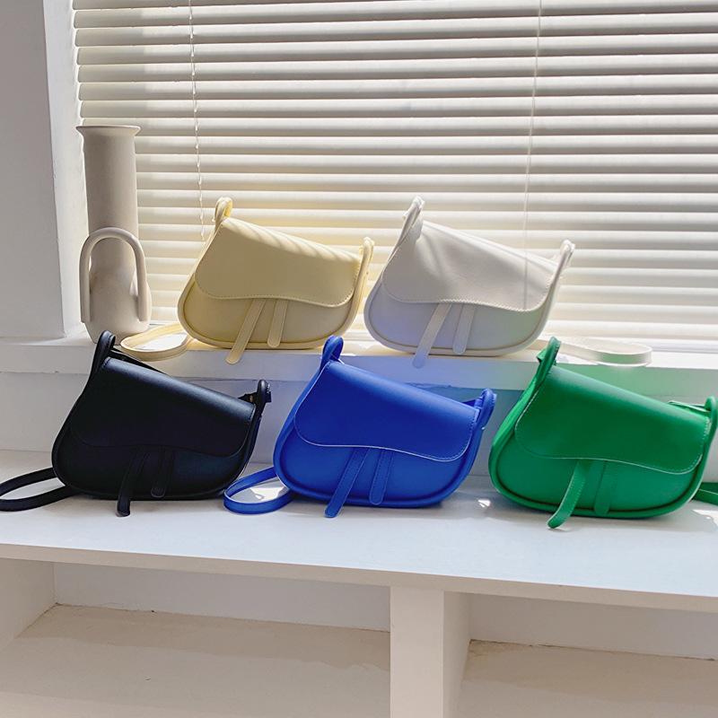 Summer Simplicity Bag Female 2023 New Fashion Shoulder Women's Bag Texture Western Style Crossbody Casual Saddle Bag
