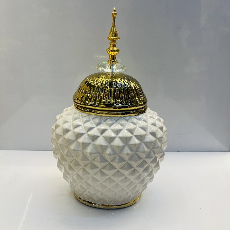 Convex rhombus-shaped ceramic vases, Nordic modern American style living room decorative items, flower arrangements, flower vases, home decorative items, vase ornaments, ceramic vases, soft decorative items, vase ornaments, wholesale of vases, traditional cultural ceramic products Item Picture