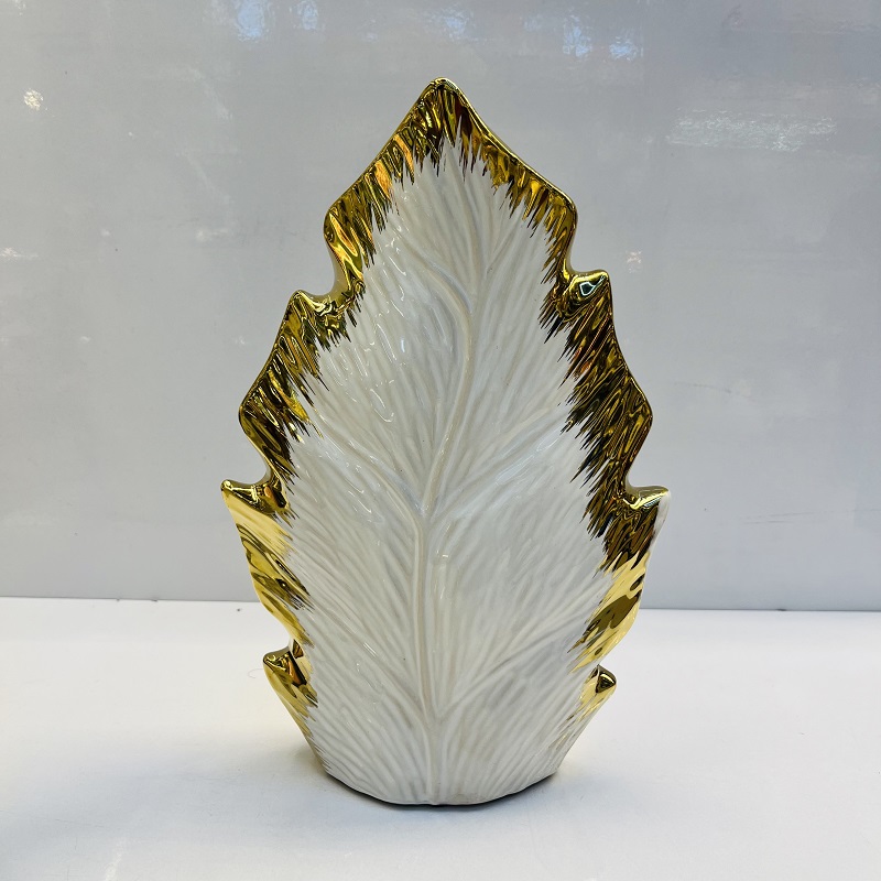 Gold and silver edge leaf ceramic vases, Nordic modern American style living room decorative items, flower vases, home decorative items, vase ornaments, ceramic vases, wholesale vases, vase ornaments, plain vases for the entrance hall, traditional cultural ceramic products pic 2