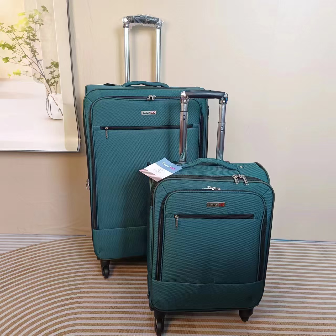 旅行箱全铝/旅行箱/电动行李箱/旅行箱20寸/行李箱密码箱包白底实物图