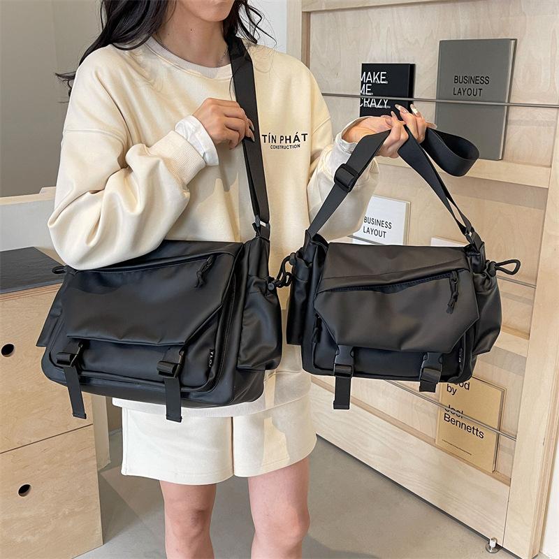 2024 new functional bag men's large capacity high sense shoulder messenger bag simple waterproof messenger bag for women