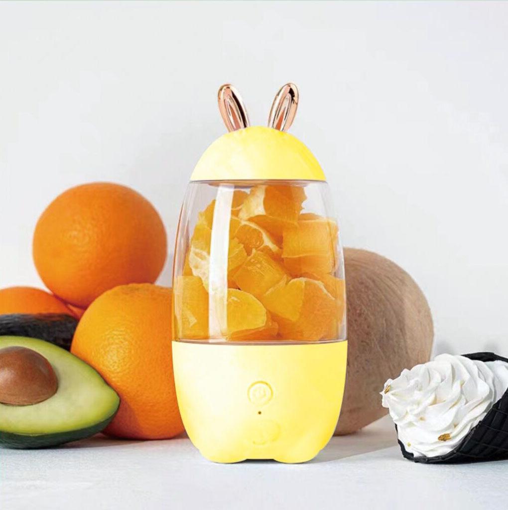 cross-border new arrival household portable juicer rabbit juicer cup student portable with safety switch juicer Application Scenario