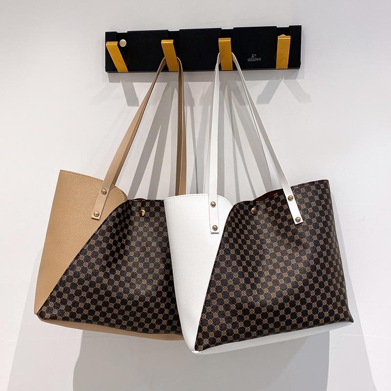 fashion tote bag 2021women handbags women's foreign trade bags bag women's shopping bag trendy all-match mummy bag details Picture