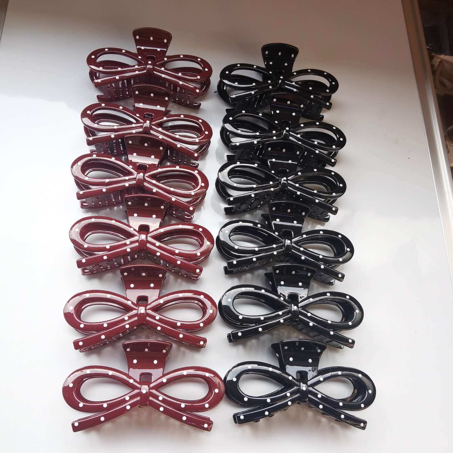 11 cm black and red oil-dripping hairpin Item Picture