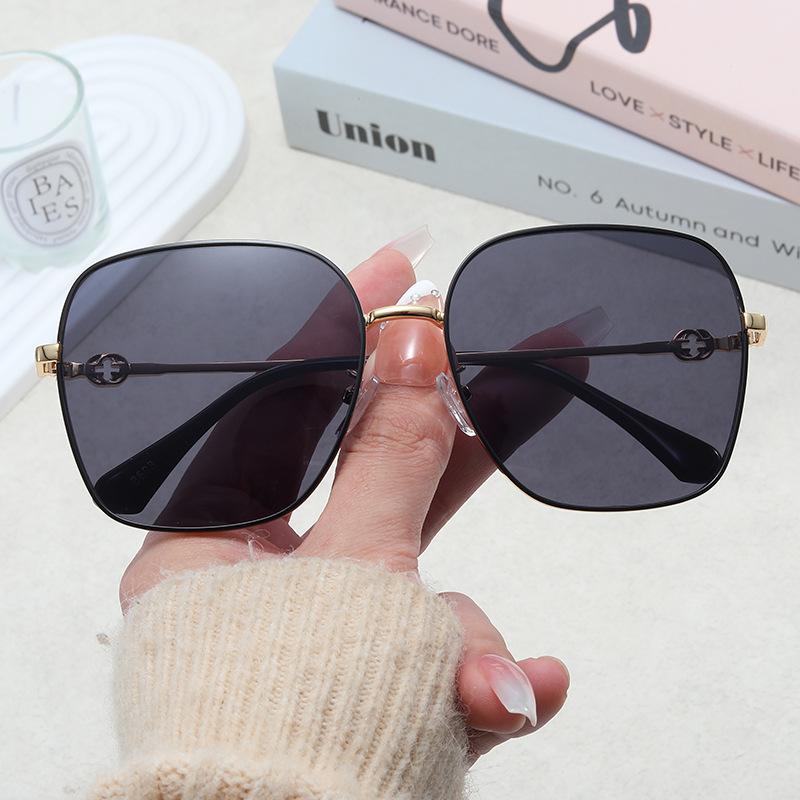 New Large Frame Korean Sunglasses Trend Vintage Sunglasses Fashion Sunglasses for a Slim Look Female Sun Protection UV Protection