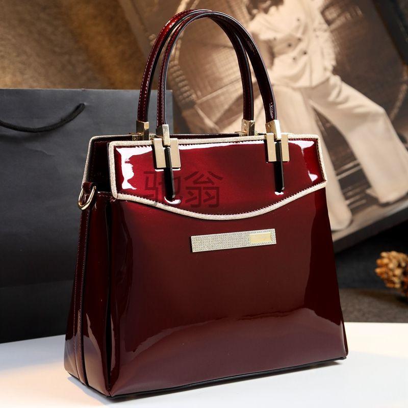 y7t2023 new fashion crossbody shoulder handbag large capacity women's bag all-match patent leather big bag for middle-aged mothers