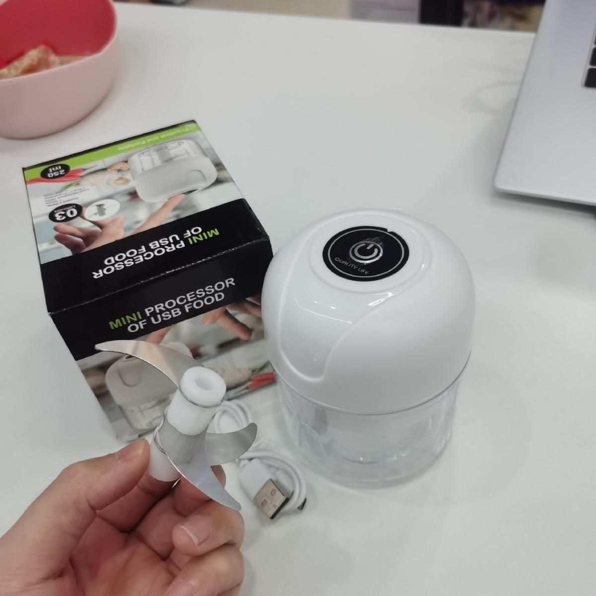 2024 new cross-border juicer blender household rechargeable small electric juicer cup portable juicer