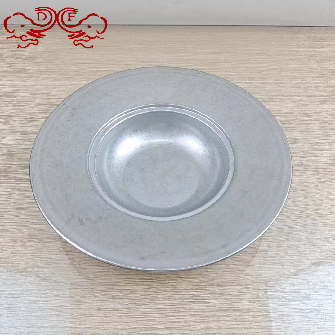 الطبق المصنوعة من الفولاذ غير القابل للصدأ من طراز DF99389 صنعت طبق DF Tradinghouse Shiele في فندق مطعم سلارابق صحون الإسباجيتي القديمة Application Scenario