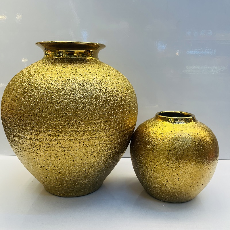 Arreglo de punto de cáñamo dorado jarrón de cerámica nórdico moderno estilo americano decorador de sala de estar florero para el hogar jarrón de cerámica jarrón de decoración suave wholesale jarrón de florero de artesanía Application Scenario