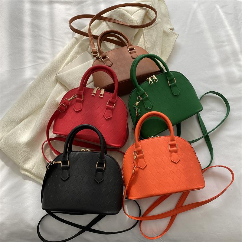 Bag Women's Bag Winter Texture Niche Portable Shell Bag New Rhombus Indentation Cross-Border Trendy Ladies Bag Bag