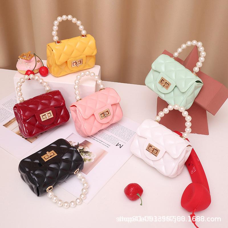 2021 new jelly bag ladies handbags2021 bag wholesale factory pearl hand jelly bag