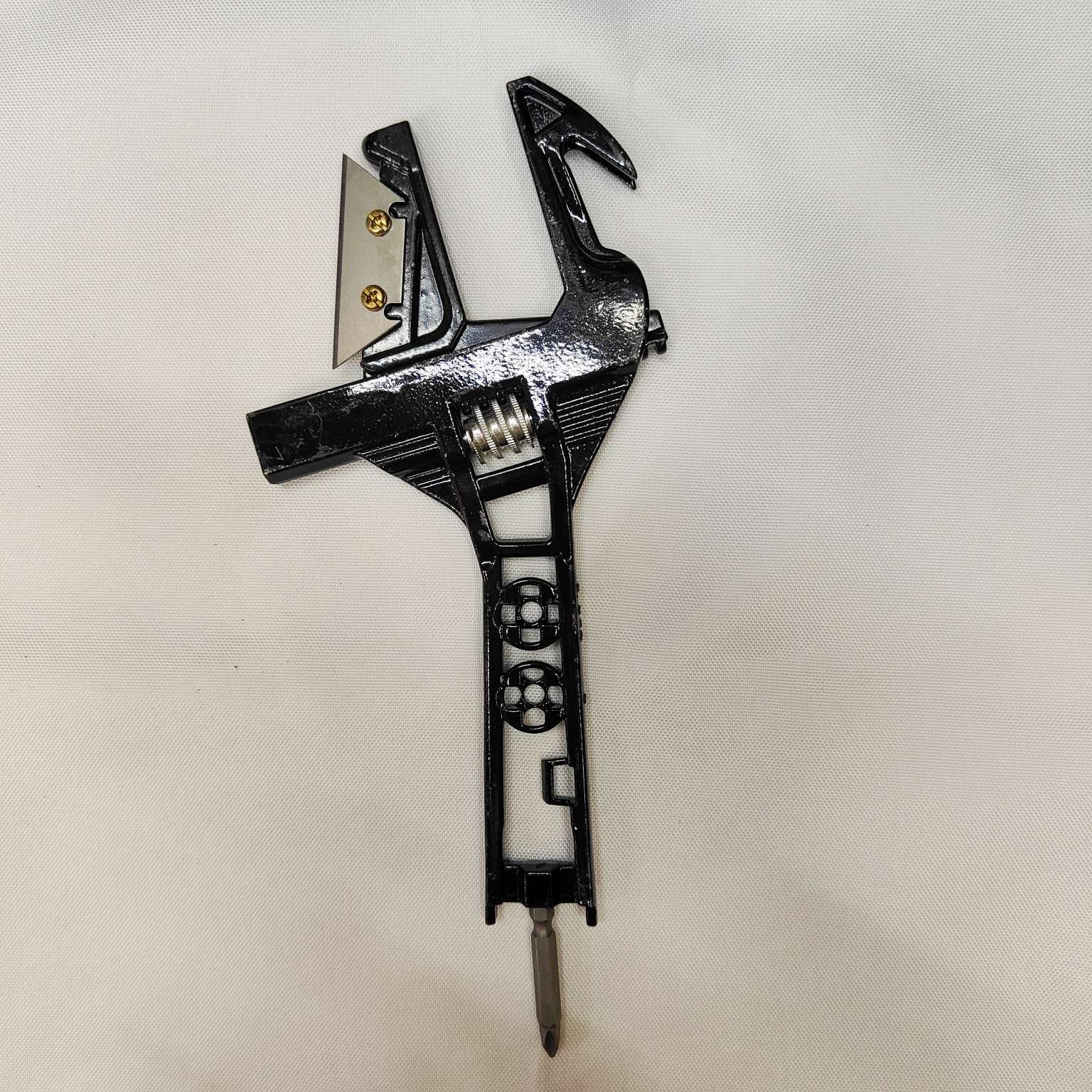 多功能扳手12合1活动扳手起钉器美缝器美工刀管钳扩孔器开瓶器并线器螺丝刀管子割刀细节图