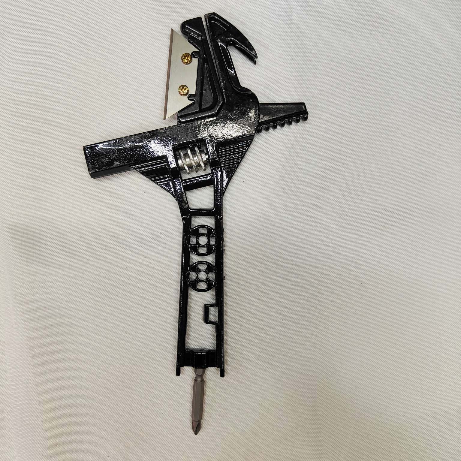 多功能扳手12合1活动扳手起钉器美缝器美工刀管钳扩孔器开瓶器并线器螺丝刀管子割刀详情图7