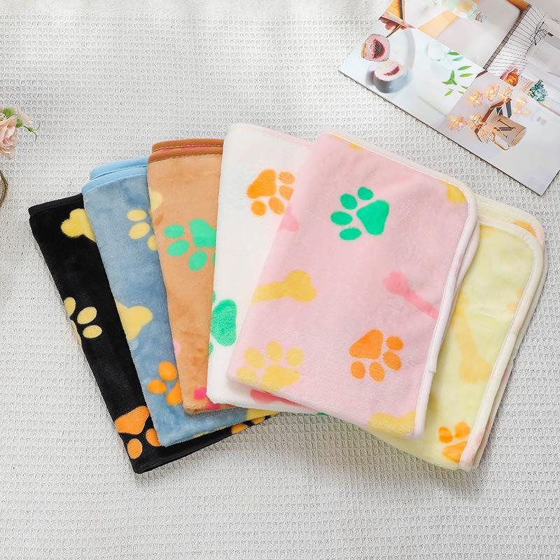 in stock wholesale pet blanket four seasons blanket thermal coral fleece paw print blanket dogs and cats blanket pet bed
