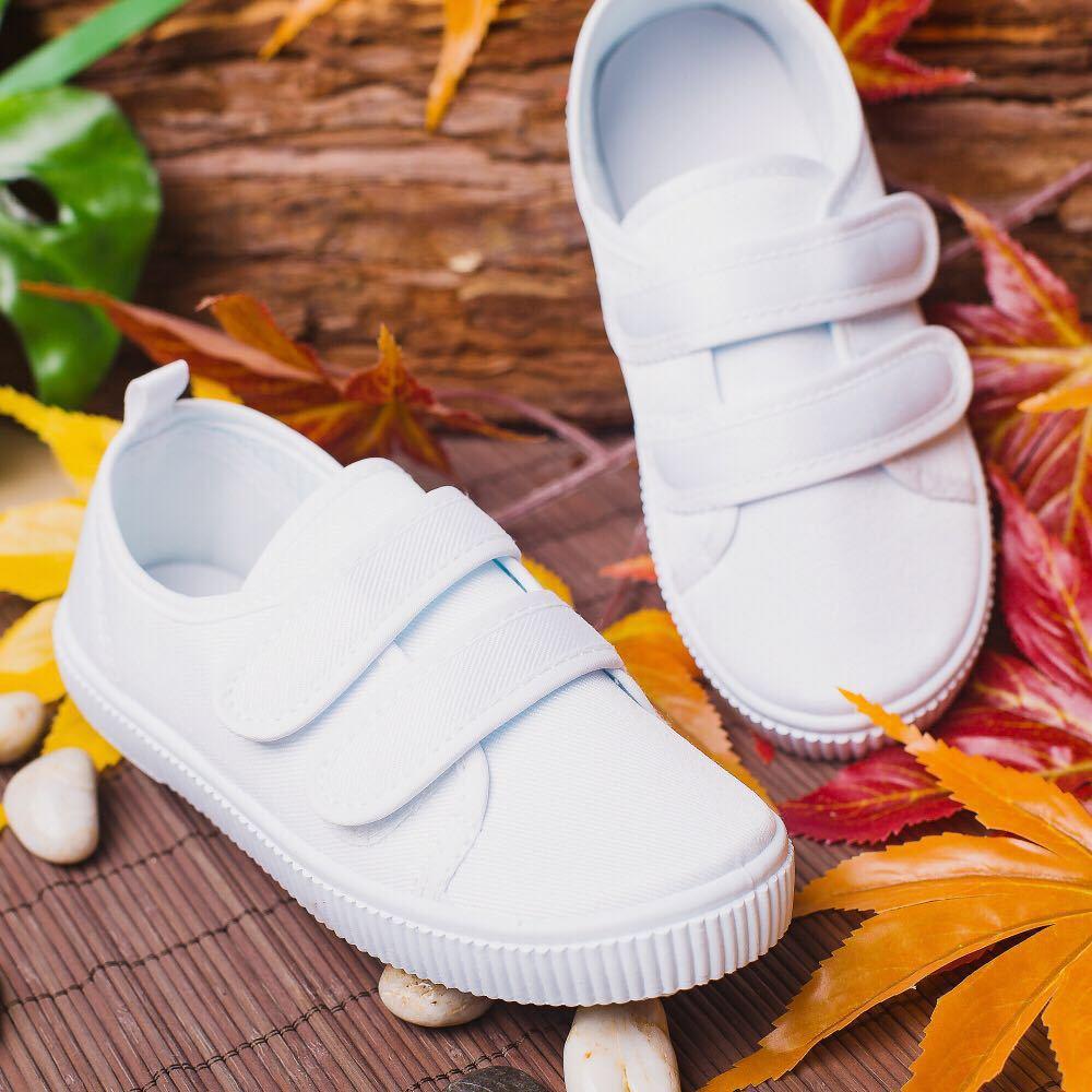 children's shoes white canvas shoes boys and girls students dancing shoes kindergarten performance shoes children's indoor and outdoor white shoes
