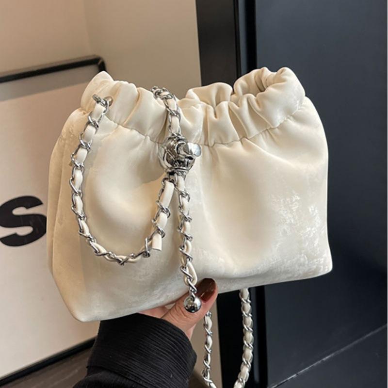 Special-Interest Design Pleated Spring Cloud Bag Retro Easy Matching Hand Bag Fashion Pouches Chain Women's Messenger Bag women bag