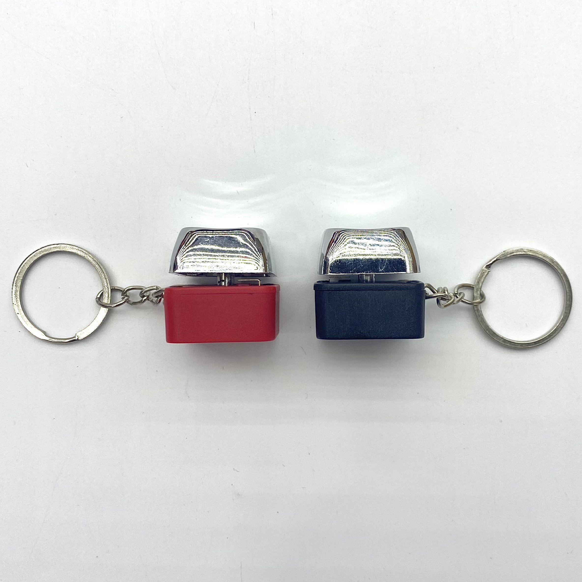 整蛊电人玩具触电键盘按键玩具迷你钥匙扣挂件触电玩具详情2