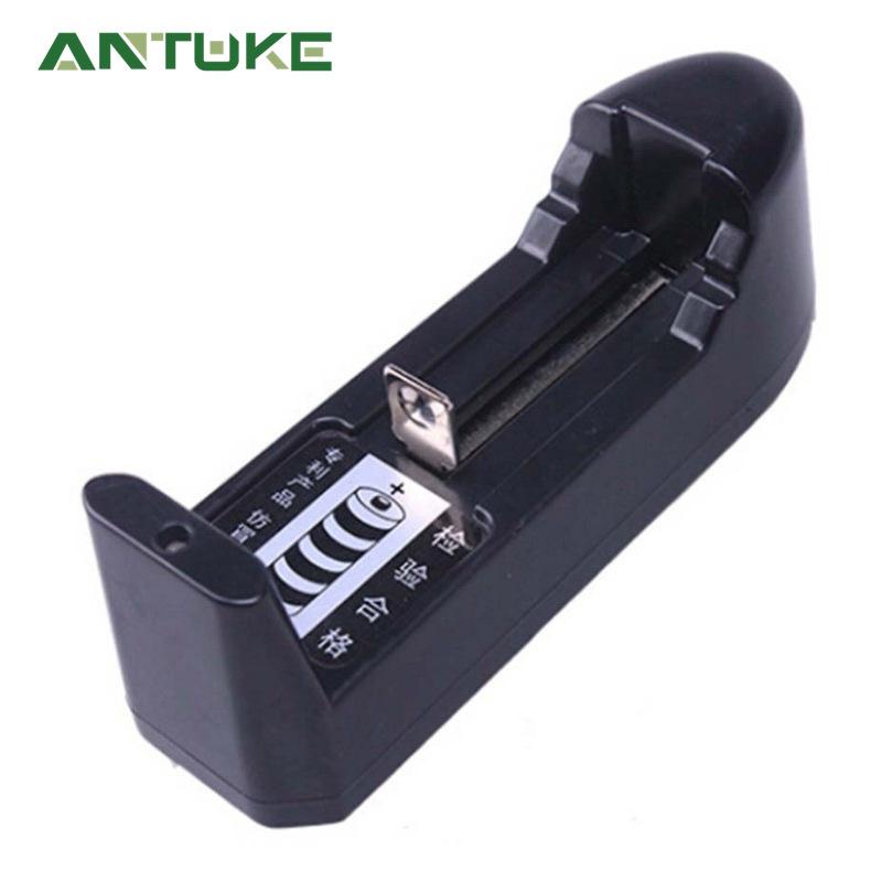 14500~18650 Multi-Functional Charger Power Torch Lithium Battery Charger