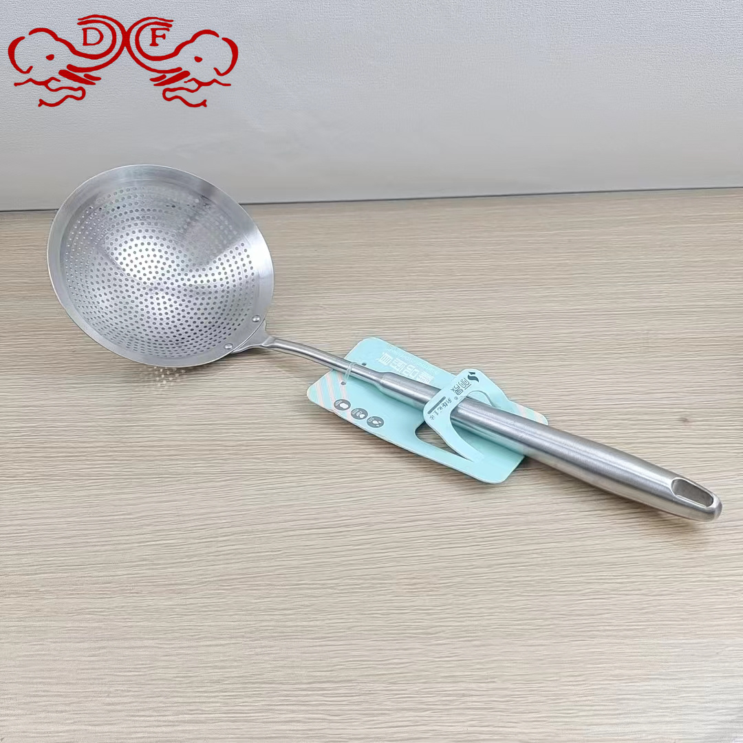 DF68823 Stainless steel strainer Scoop Wooden handle punching oil grid filter Kitchen Tools Skimmer pot colander DF TRADINGHOUSE