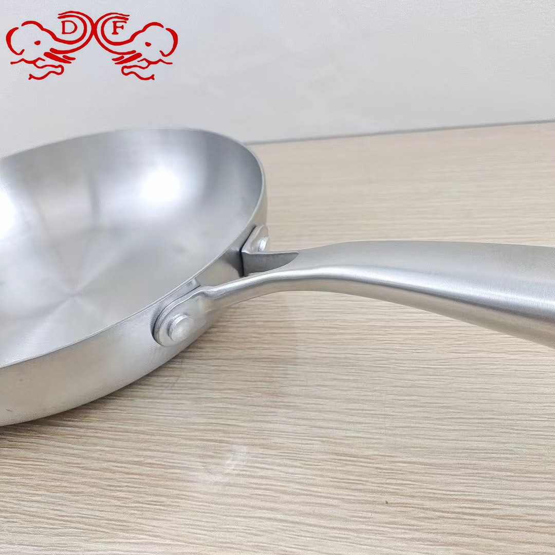 DF68822 304 stainless steel three-layer steel wok, induction cooker, gas universal flat pan, steak frying pan, DF TRADINGHOUSE Item Picture