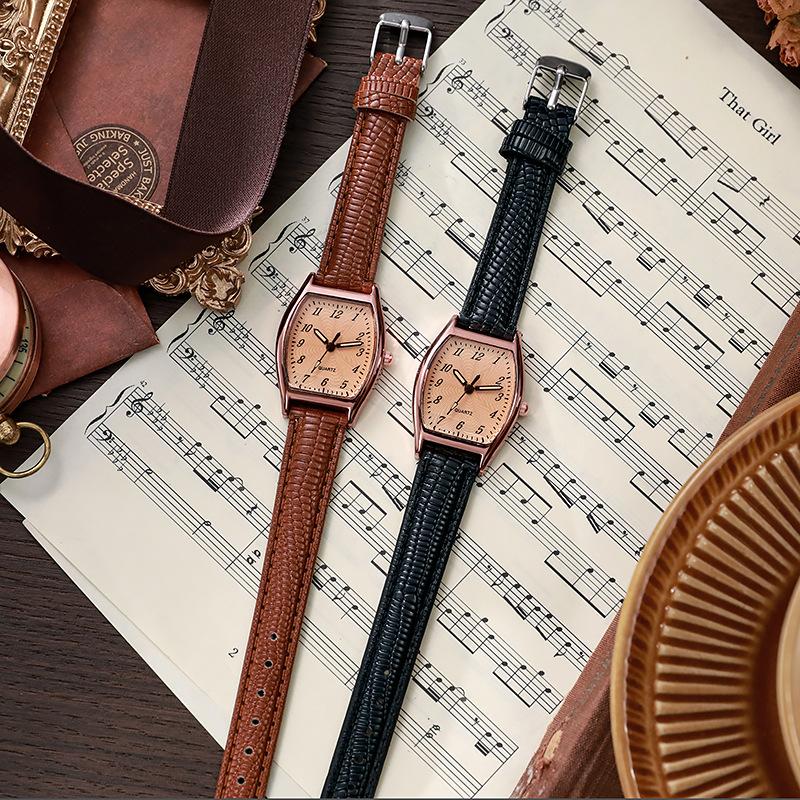 New Factory Direct Sale Vintage Watch Women's Wholesale Hot Cross-Border Live Tonneau Quartz Watch Women's Watch