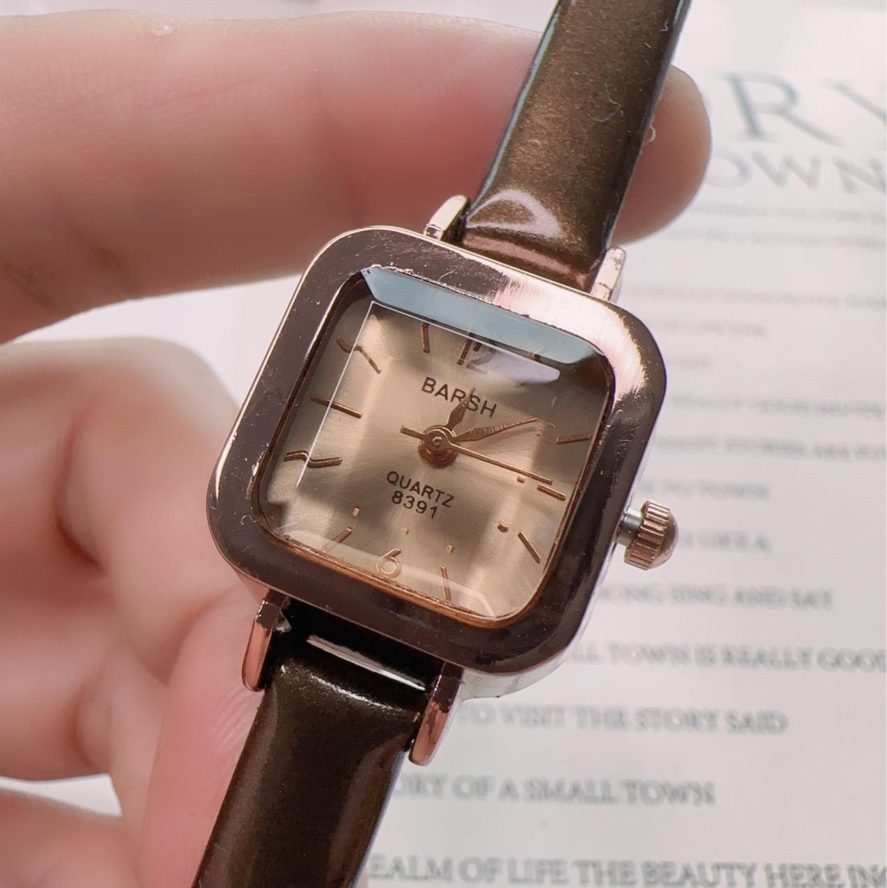new women's watch fashion retro small square niche light luxury square women's watch live wholesale consignment quartz watch