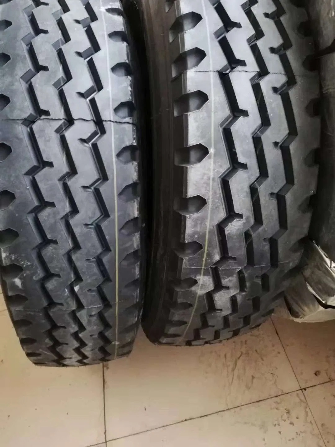 汽车冬季雪地轮胎 205/65r15 235/45r18 225/50r17 205/55r16 195/65r15 1产品图