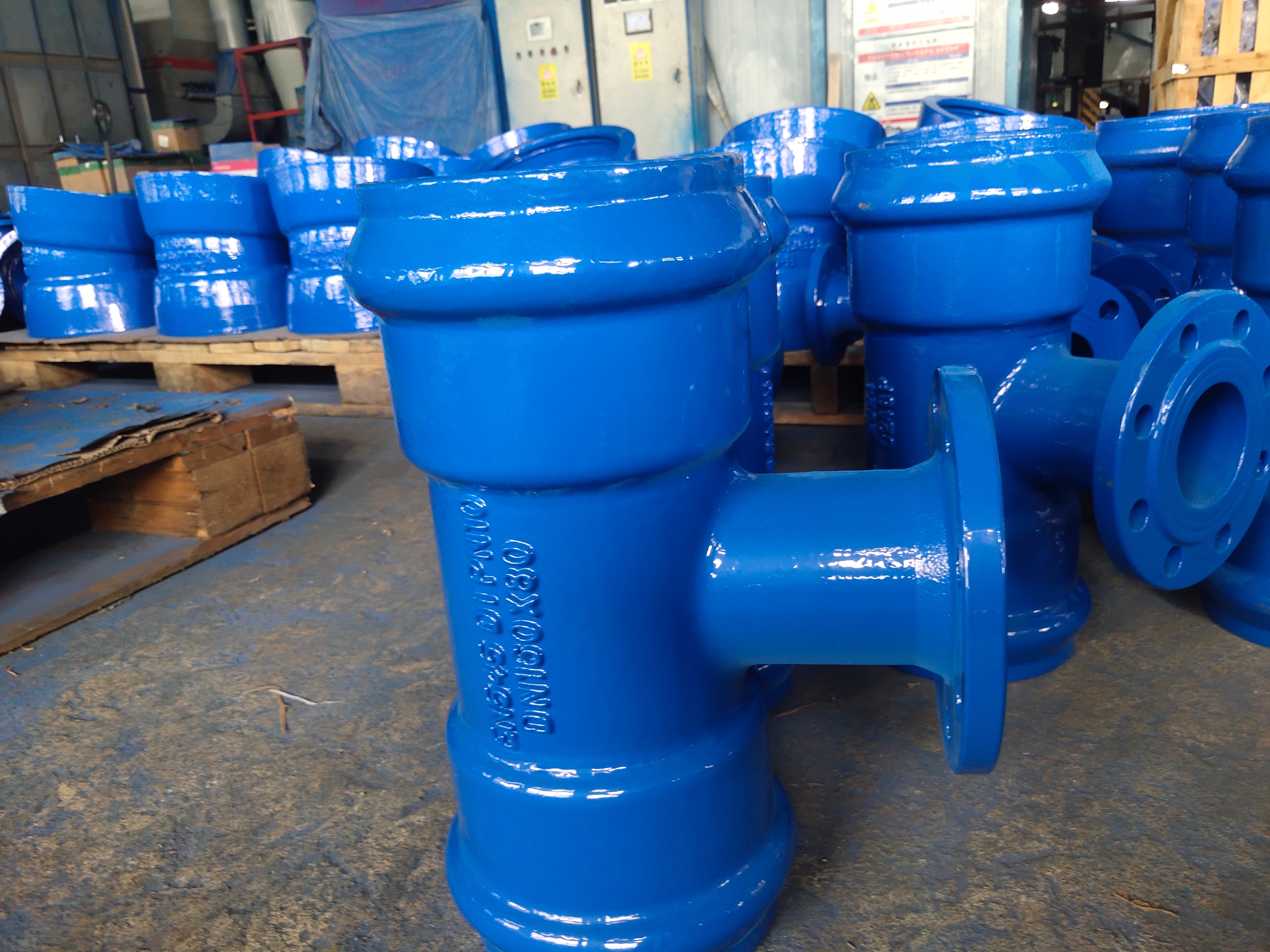 双承一盘固定法兰三通