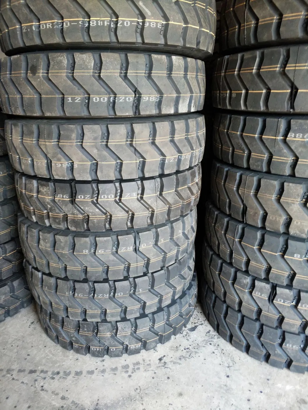 汽车冬季雪地轮胎 205/65r15 235/45r18 225/50r17 205/55r16 195/65r15 1详情4