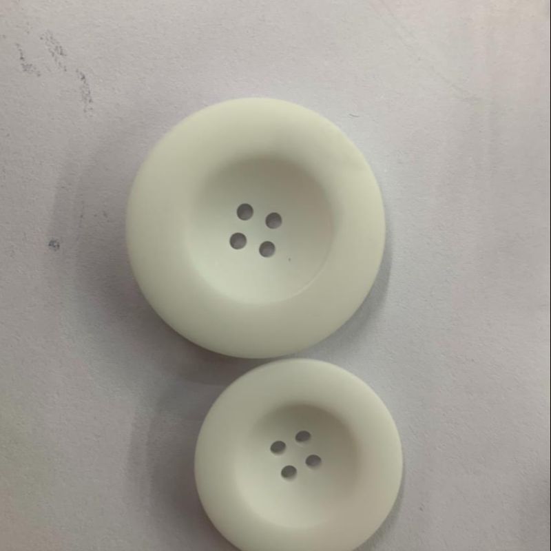 服装辅料箱包配饰装饰扣白色树脂纽扣