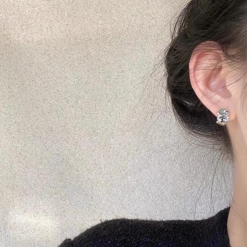 Dark Night Berlin Gray ~ Korean Niche Design Sense Retro high-Grade Ear Studs Earrings Simple Earrings Female Wholesale