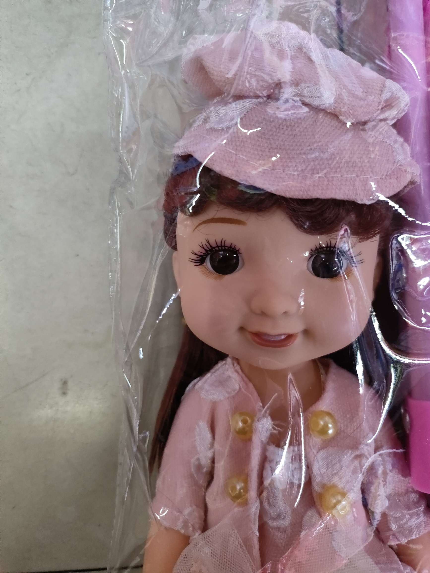 精美娃娃带推车套装，卡头袋包装，清装不混装。19.9元/个，96个/箱。新款热销高档娃娃细节图