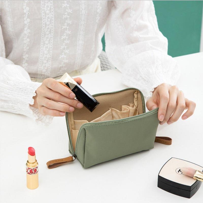 Carefully selected cosmetic bags with a high-end feel, Korean style, Instagram trend red envelopes, cationic travel storage bags, clutch bags, and cross-border popularity detail image 5