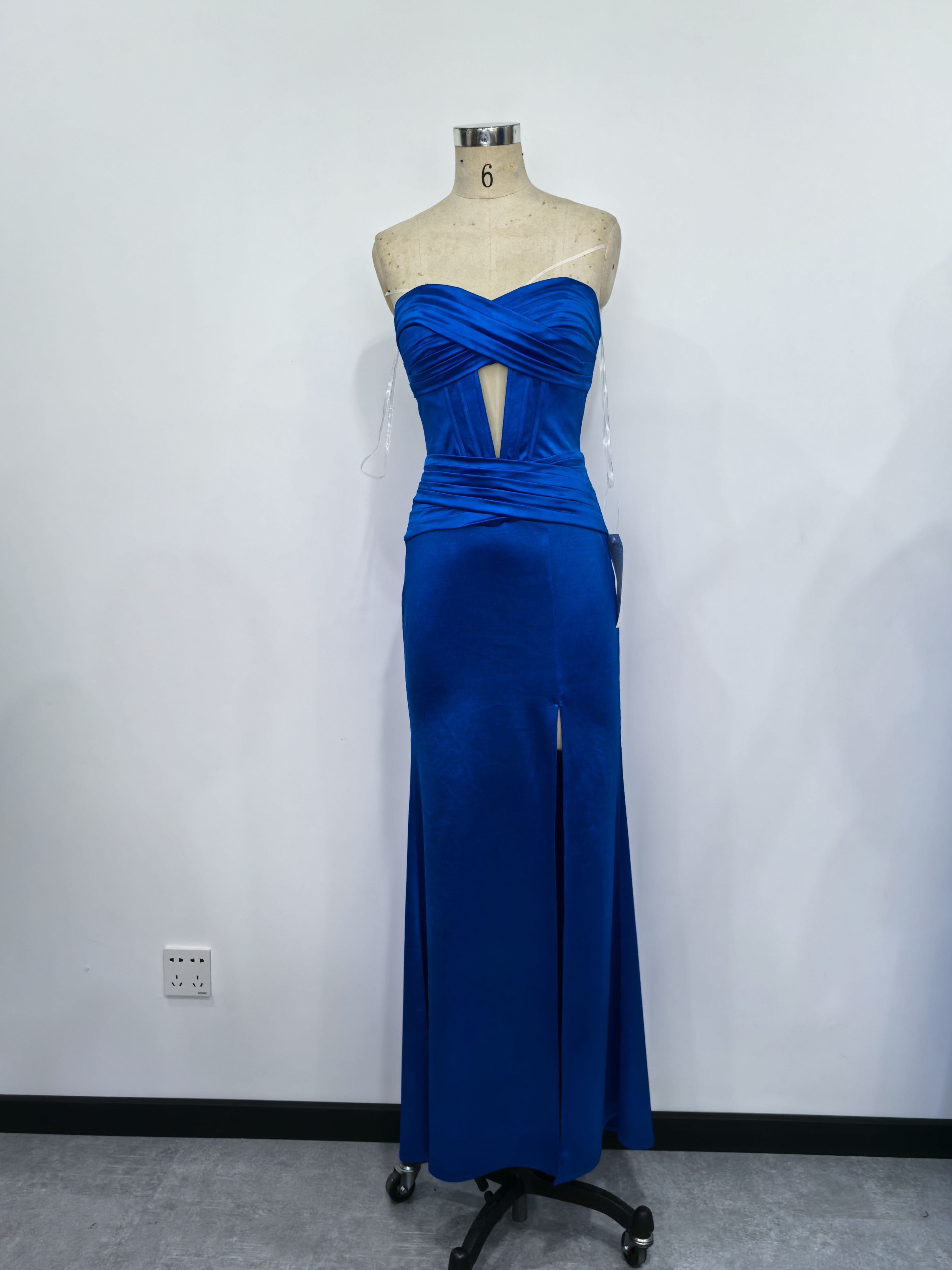 2025 Spring New Cross-Border European And American Women's Slim Slit Long Dress Backless Dress Evening Gown G6002 details Picture