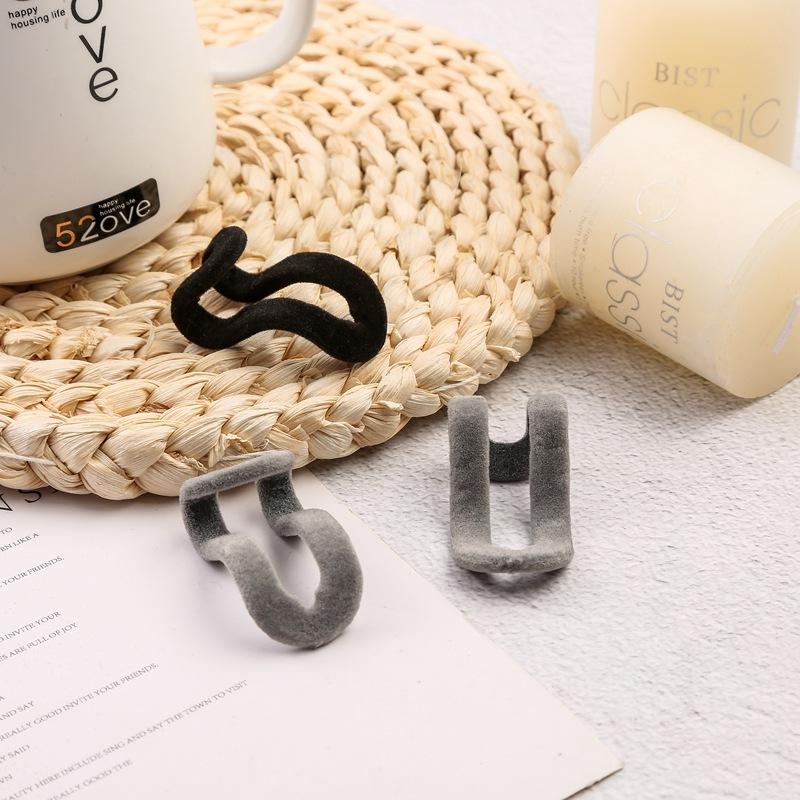foldable closet space-saving pp flocking non-marking hook clothes hanger mini small hook clothes hanger accessory hook