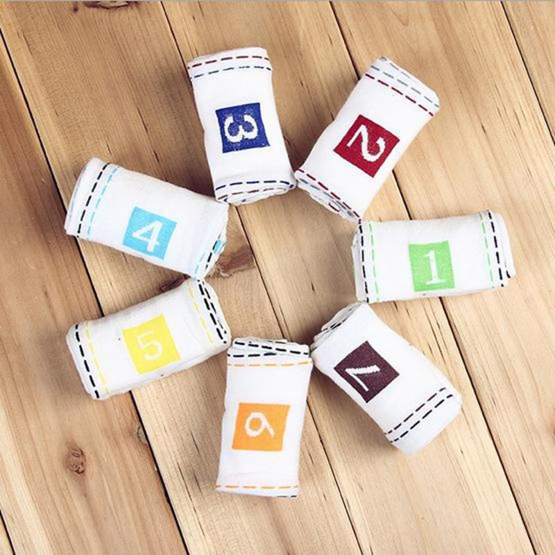 factory wholesale creative gift box socks couple socks for men and women 7 days gift socks gift box week socks 7 days socks