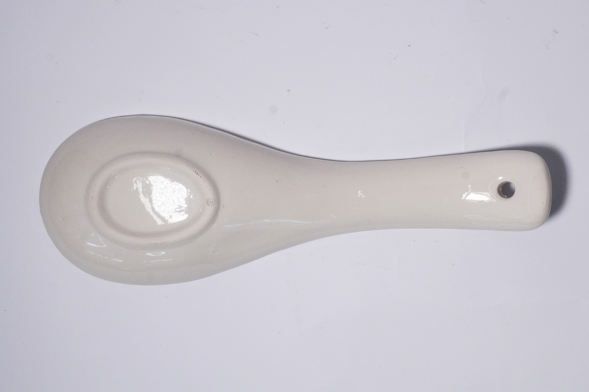 摆件/陶瓷烟灰缸/陶瓷存钱罐/暴力熊/陶瓷工艺品产品图