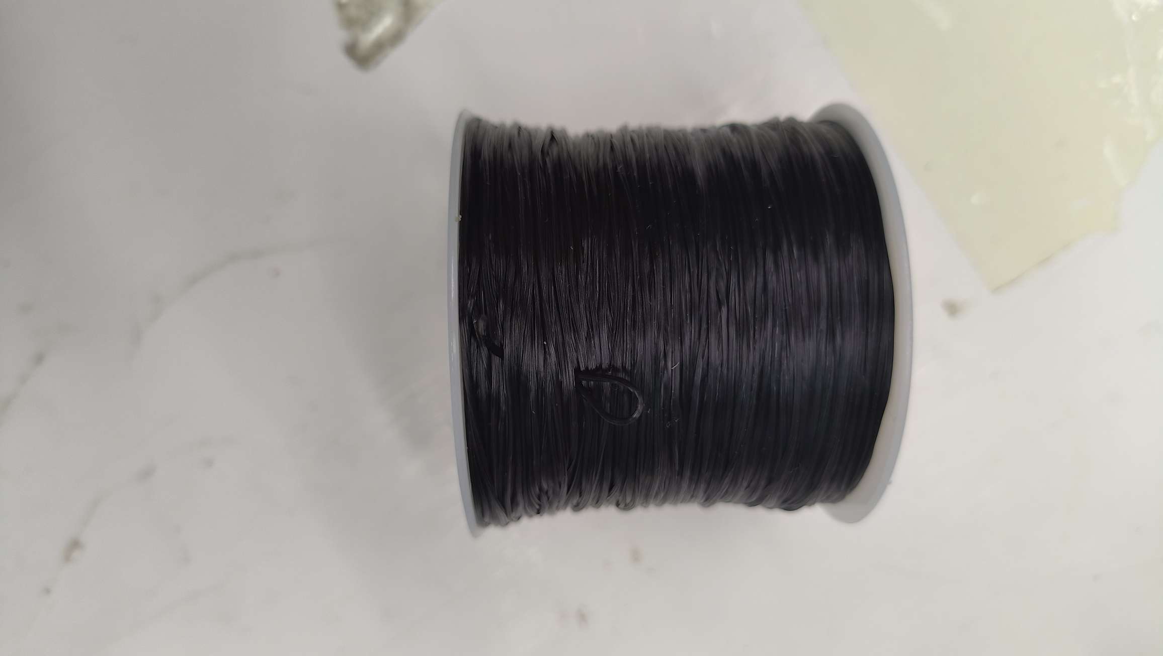 Elastic strings of various colors detail image 4
