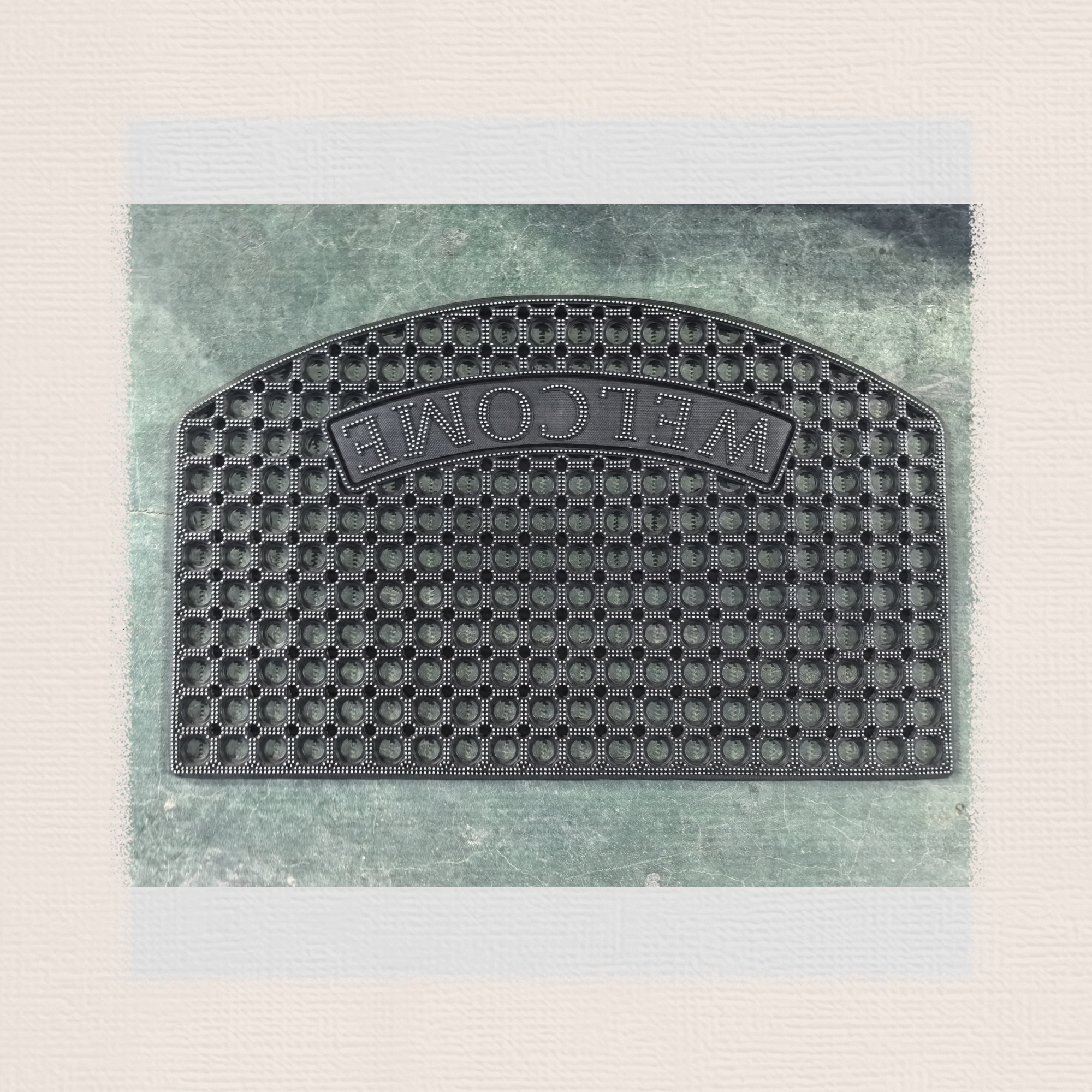 PVC round hole door mat, kitchen waterproof mat, bathroom mat, anti-slip mat, injection molded welcome floor mat, size 40*60cm, mixed with 5 regular colors full figure