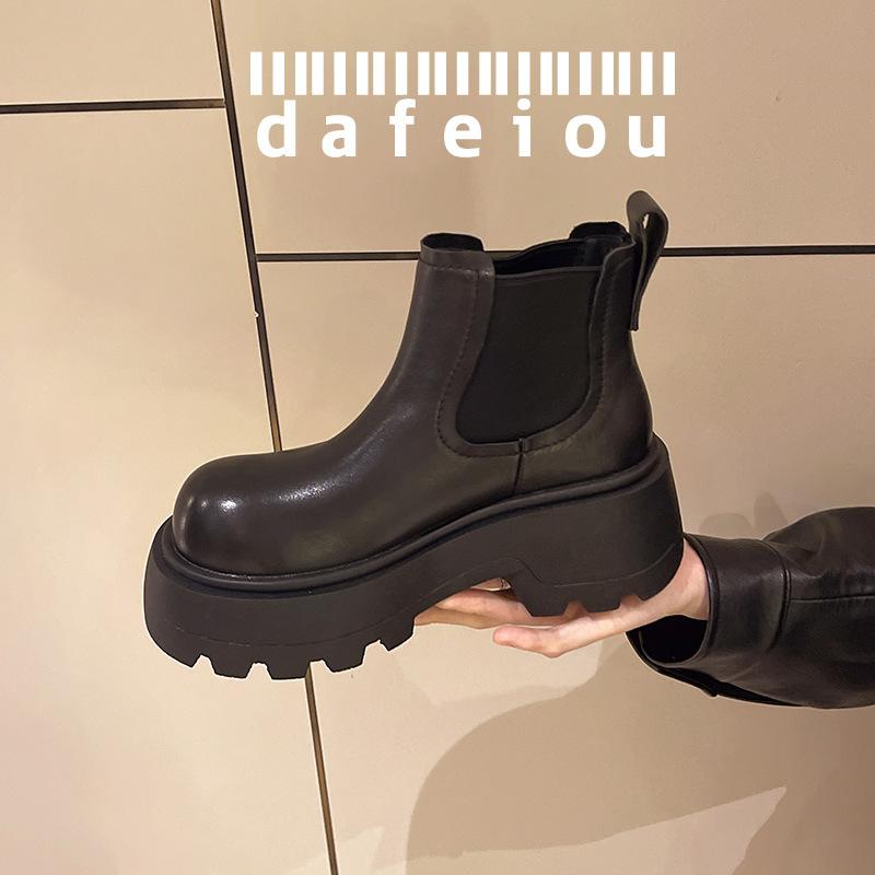 first layer cowhide platform smoke pipe boots for women 2024 autumn and winter new round toe chelsea boots high heel platform martin boots